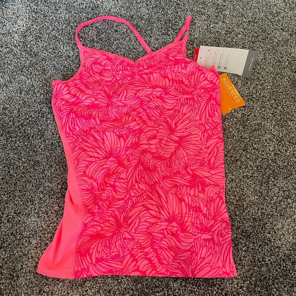 NEW WITH TAGS Champion athletic tank top built in bra mesh back